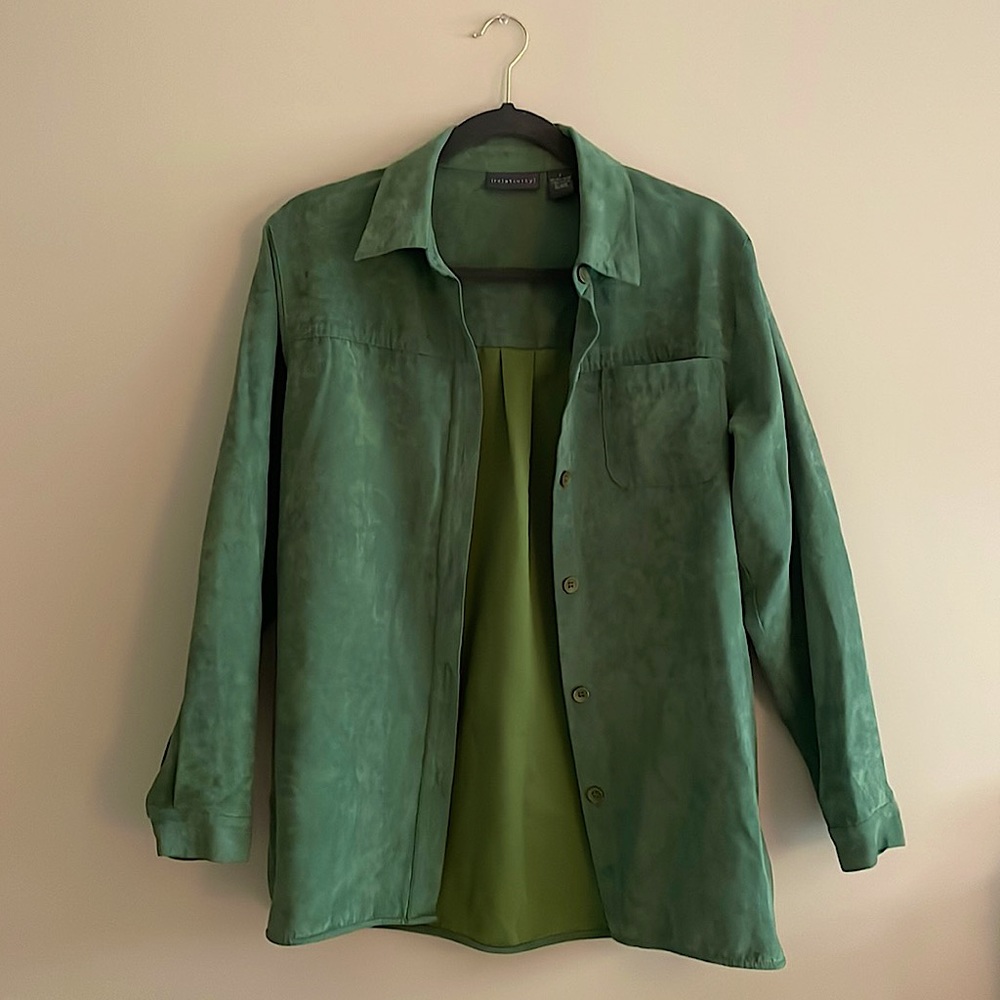 Green Relativity velvet button up